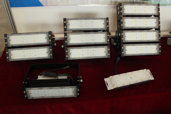 展會02.jpg 展會02.jpg